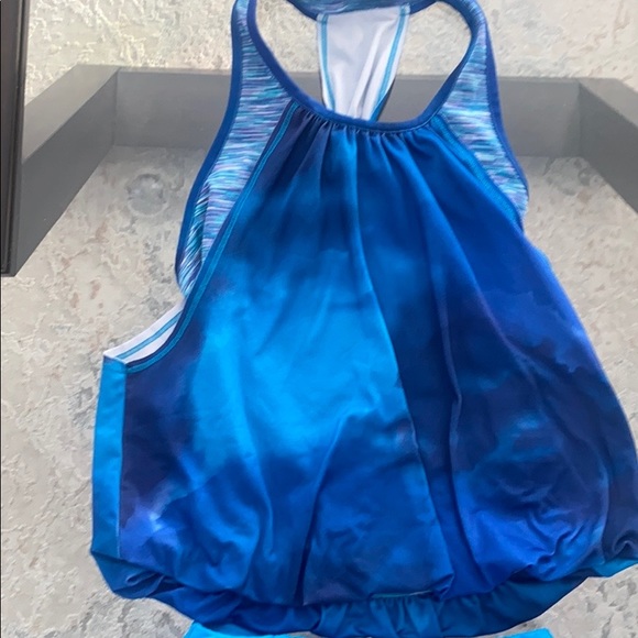 Triple flip skort and matching tank - Picture 2 of 4